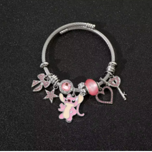 Stitch bedelarmband
